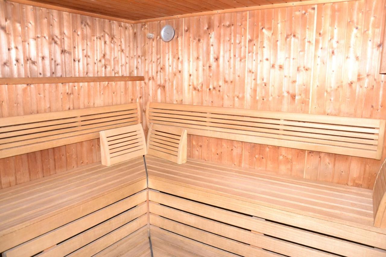Apartament Polanki Z Basenem Blisko Plazy Apartment Kolobrzeg Luaran gambar