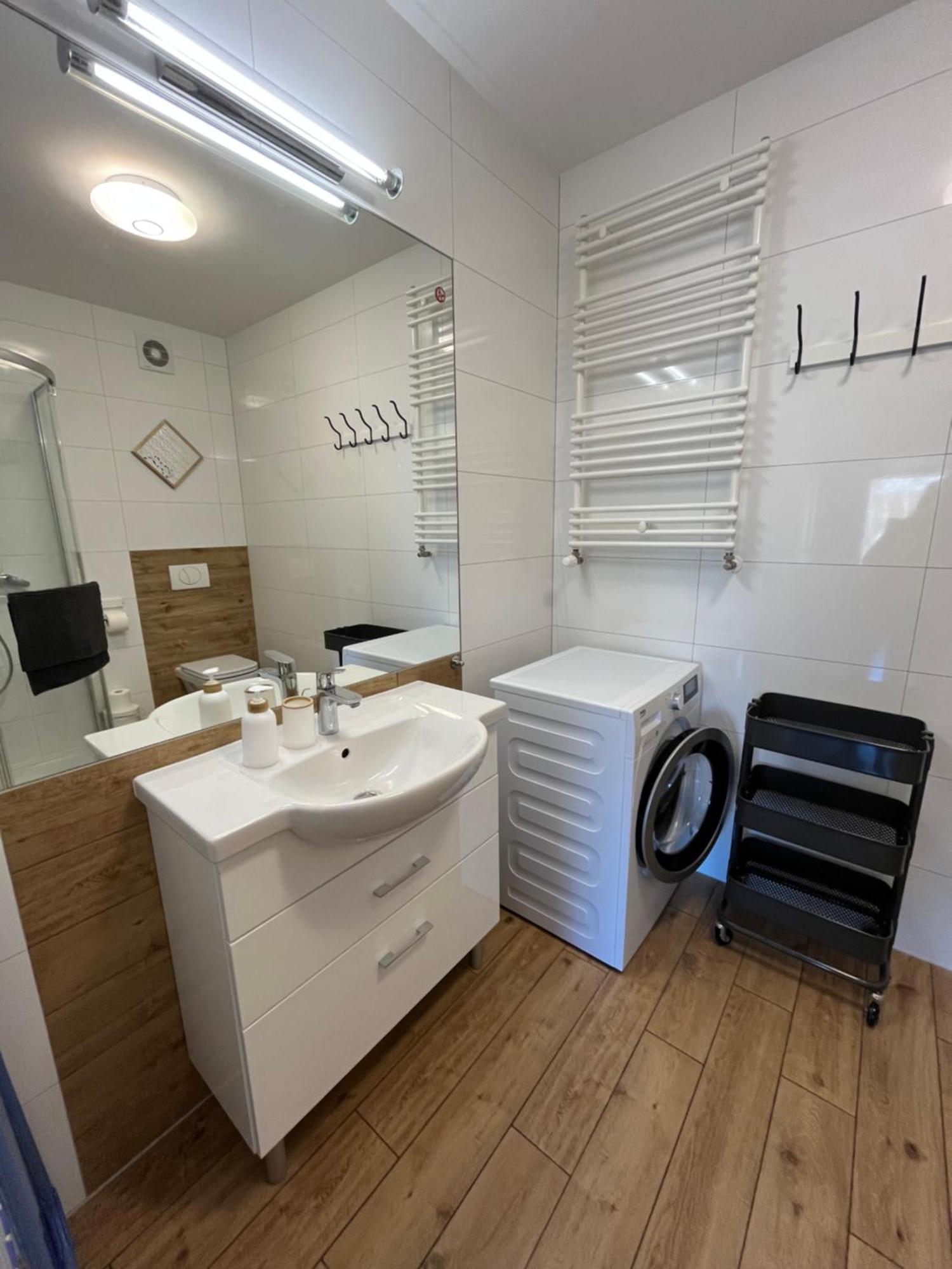 Apartament Polanki Z Basenem Blisko Plazy Apartment Kolobrzeg Luaran gambar